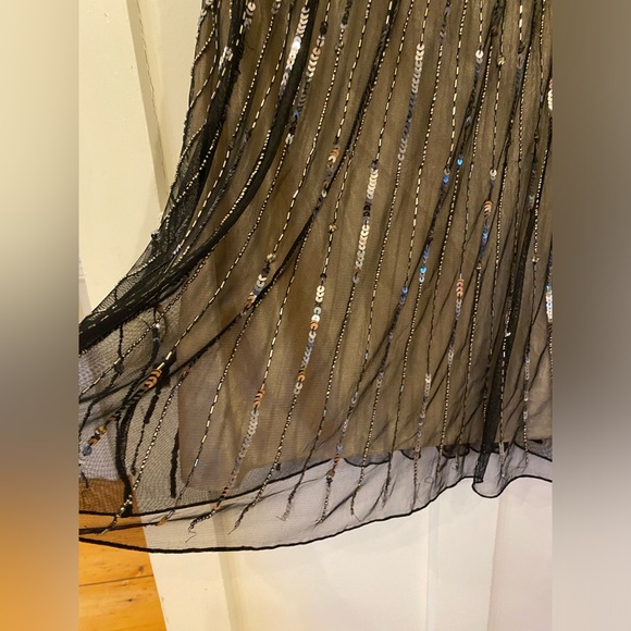 Size 12 Jakara sequin dress - Picture 4 of 6